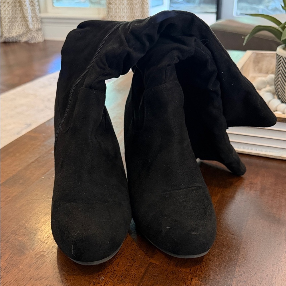Black Suede Knee-High Women's Boots